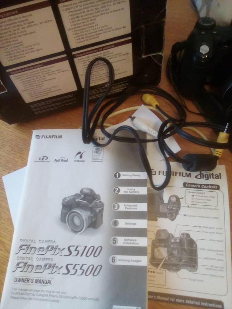 Fujifilm FinePix S5100 &finepix 1300 Digital Camera with Manuals and Cables