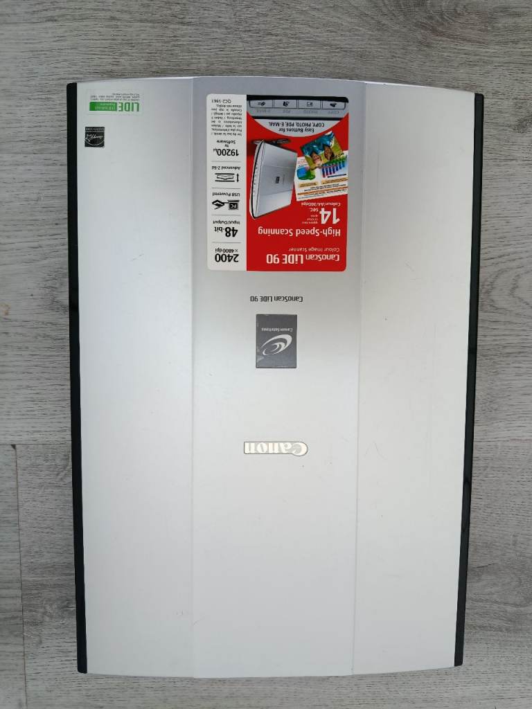 Canon CanoScan Lide 90 Flatbed Scanner