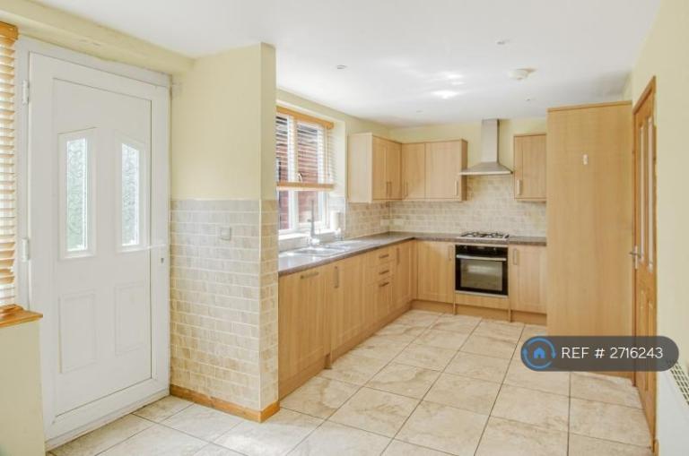 3 bedroom house in Green Oak Avenue, Sheffield, S17 (3 bed) (#2716243)