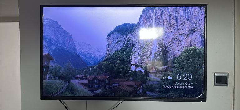 Sharp aquos android tv 42”