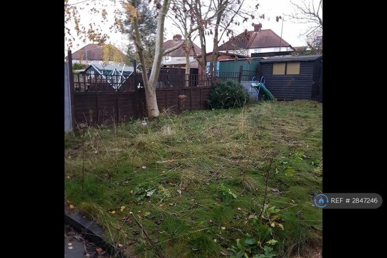 3 bedroom house in Beech Road, Strood, Medway, ME2 (3 bed) (#2847246)