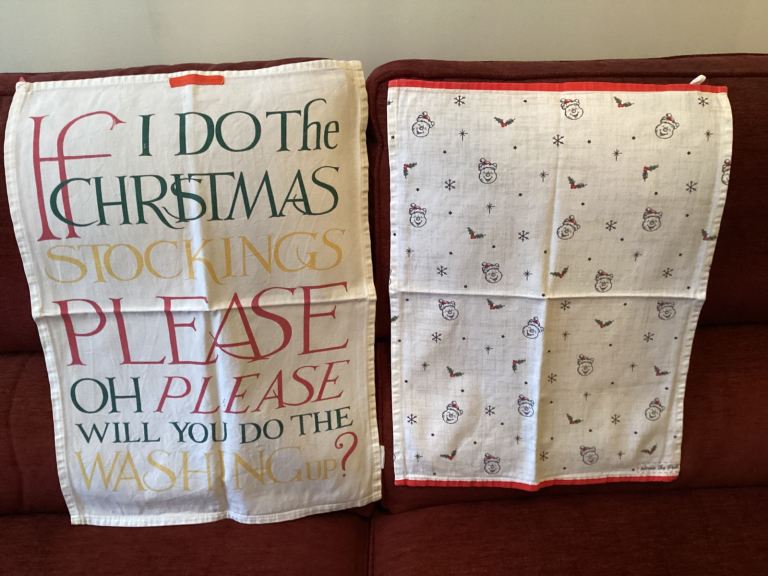 image for 2 Christmas Tea Towels 