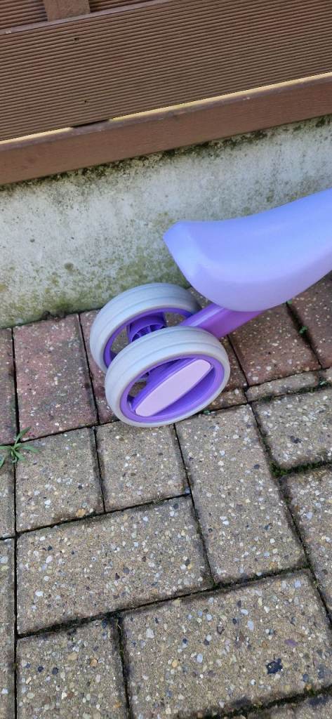 BOPPI BALANCE BIKE. GOOD CONDITION.