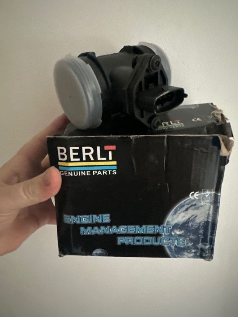 MAF Sensor Air Mass Meter - Vauxhall Corsa 1.0 and 1.2 16 v 