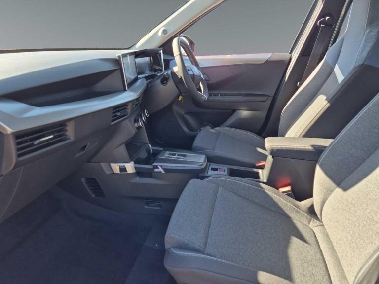 2025 Vauxhall Frontera 83kW Design 44kWh 5dr Auto HATCHBACK ELECTRIC Automatic