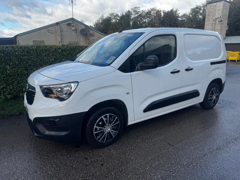 Vauxhall COMBO 2000 EDITION 76K Basic Stealth Camper