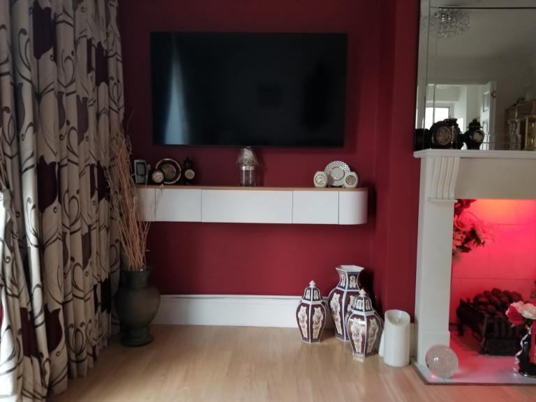 Tv wall unit