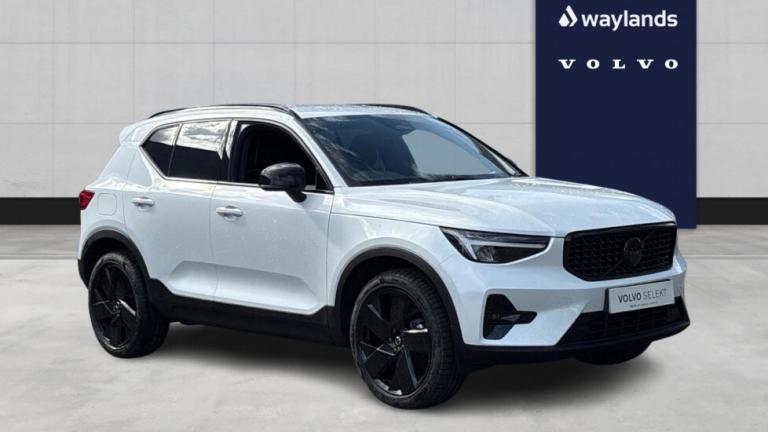 2026 Volvo XC40 Black Edition Plus, B3 Mild hybrid, Petrol Hatchback N/A Automatic