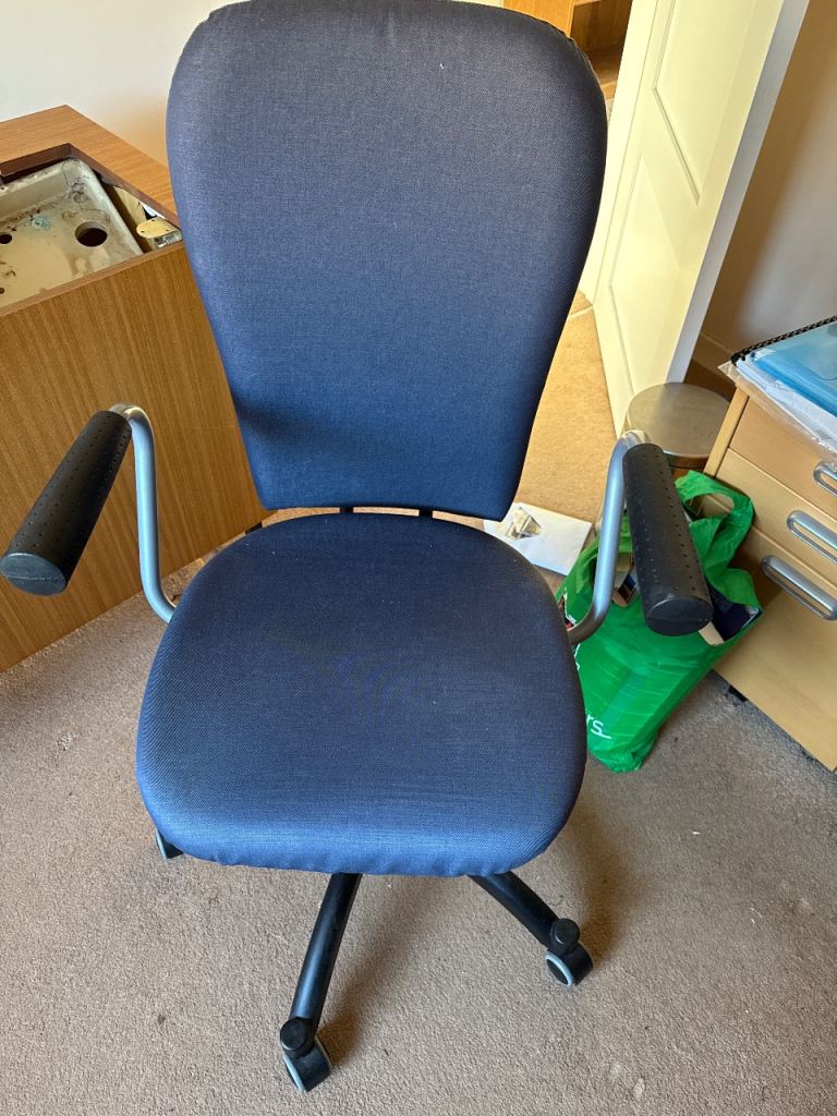Office chair 
