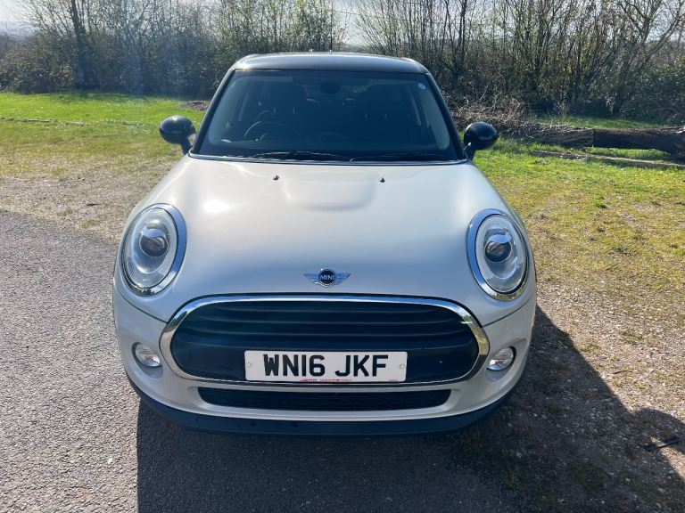 Mini Cooper Hatchback