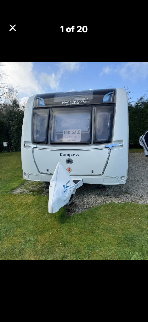 Twin axel caravan.with awning.