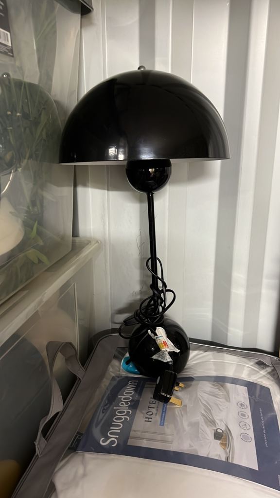 Black Dome Table Lamp - Great Condition
