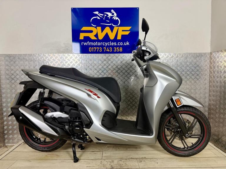 HONDA SH 350 AS-P, 2024, 73 REG, ONLY 2 OWNERS & 1,688 MILES, SUPERB COND 
