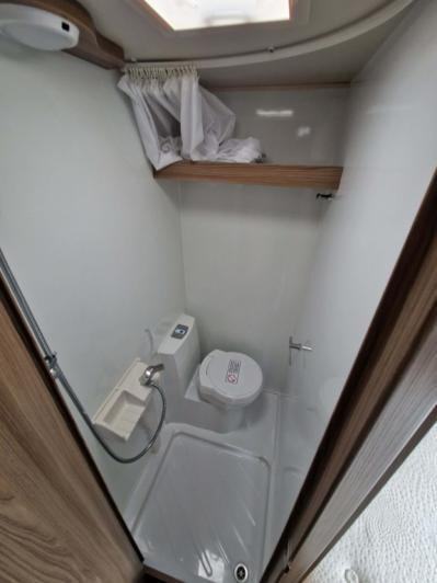 2017 Sprite Quattro FB Used Caravan