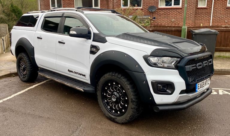 * Delivery * Wolfrace Explore Explorer Gloss Black Overland Polished chrome rivets 20" Alloy Wheels 