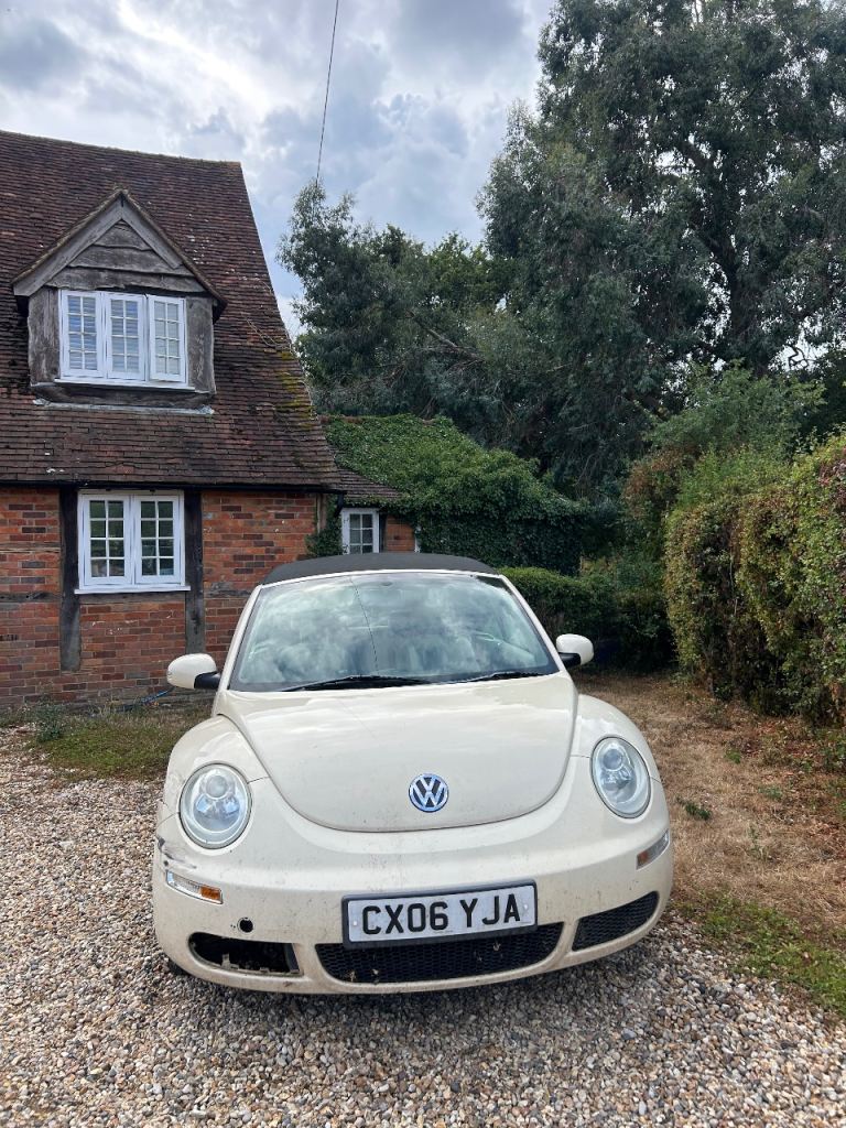 VW BEETLE 2006 CONVERTIBLE SPARES OR REPAIR