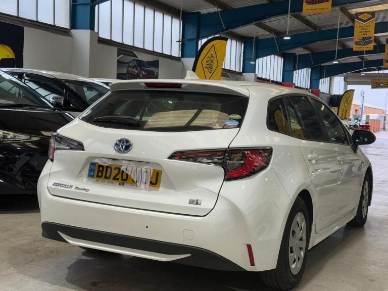 2020 Toyota Prius 1 790 CC TOYOTA COROLLA TOURING Hybrid