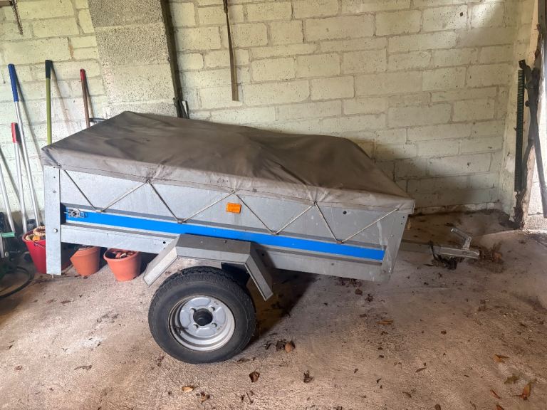 Used Skyline 150 Car trailer with cover 