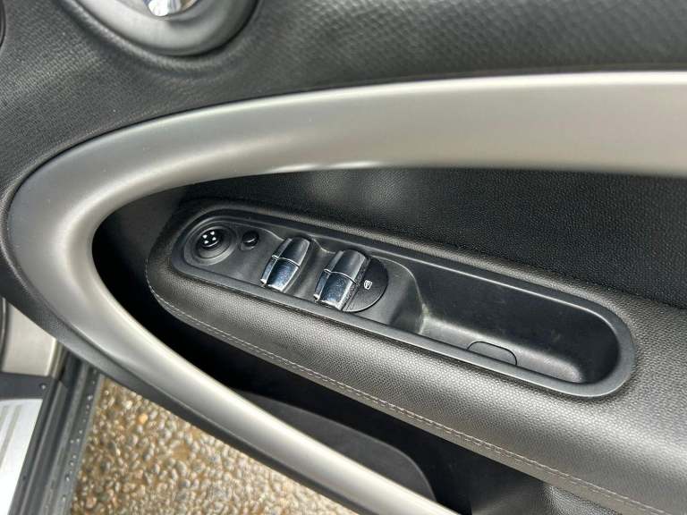 MINI COUNTRYMAN 2.0 Cooper D ALL4 Countryman Auto 2013