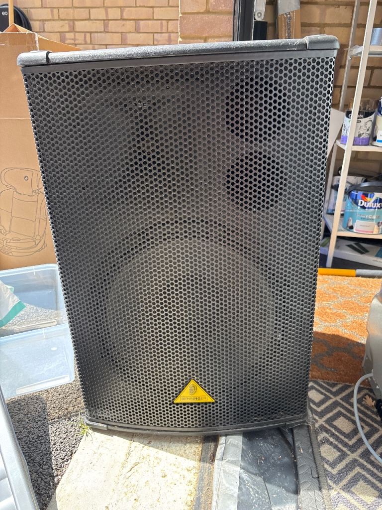 Behringer Eurolive B1520 PRO Passive PA Speaker