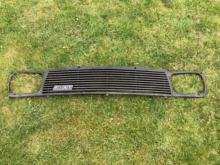Fiat 127 radiator grill