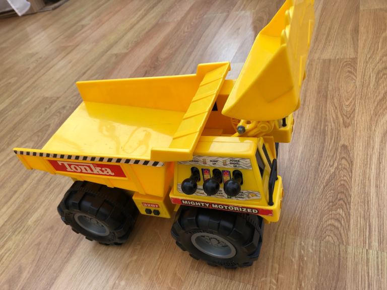 Tonka digger toy
