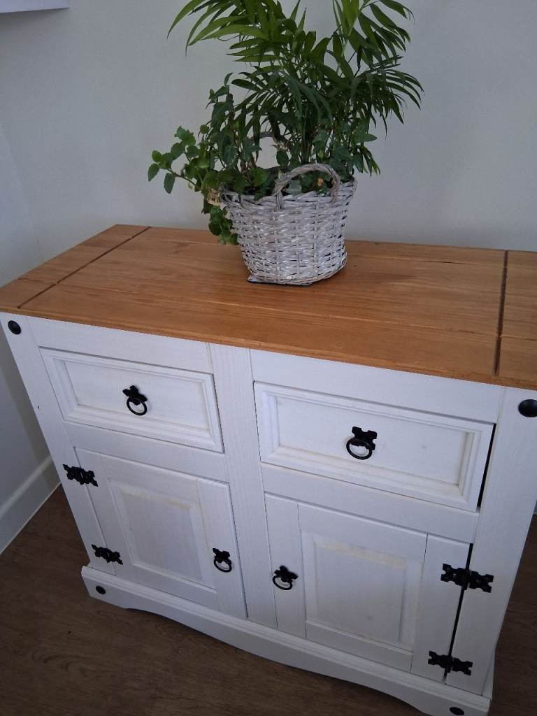 Sideboard