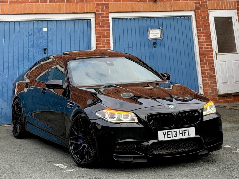 BMW, M5, Saloon, 2013, Semi-Auto, 4395 (cc), 4 doors