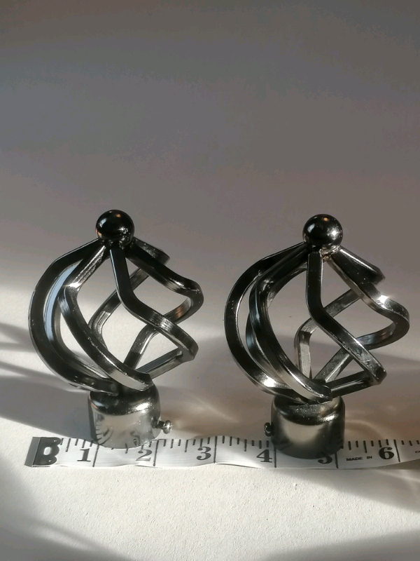 Curtain Pole. Brand new. . 