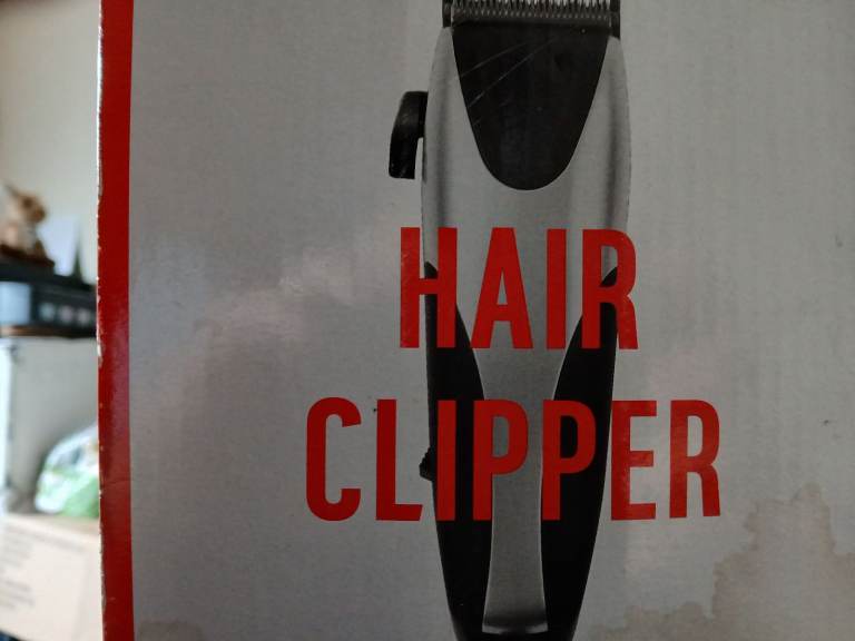 Hair clippers