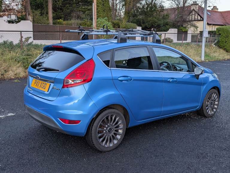 Ford, FIESTA, Hatchback, 2011, Manual, 1388 (cc), 5 doors