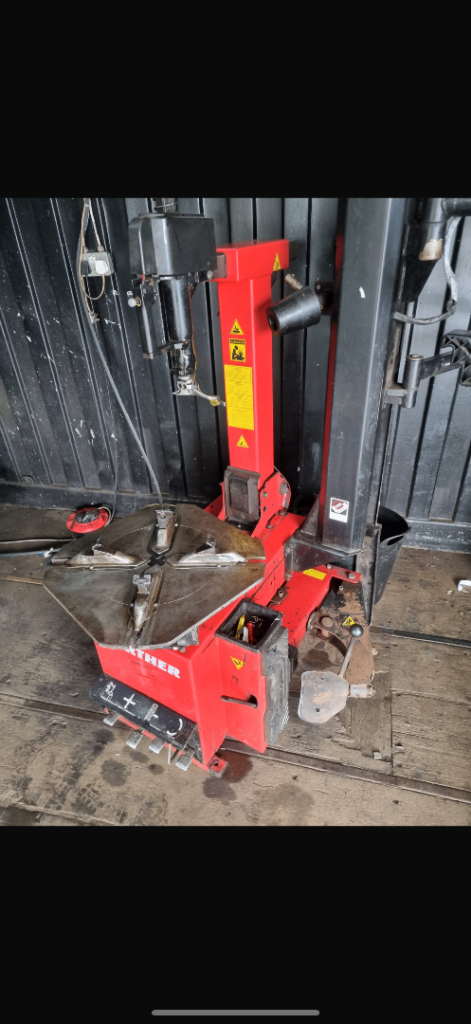 £699 Good working Tyre machine weather professional 
