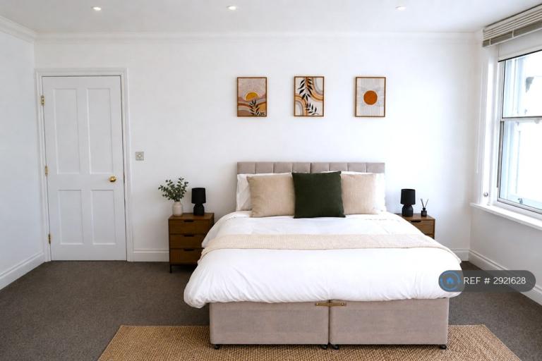 2 bedroom flat in Jarvis House, Brighton, BN1 (2 bed) (#2921628)