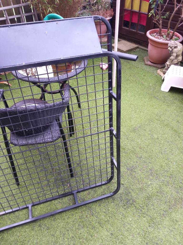 Roof cargo rack
