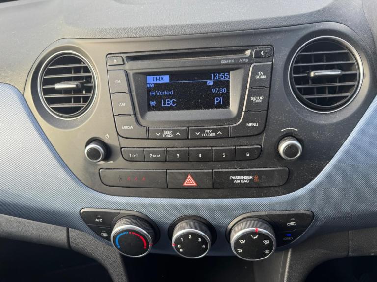 2014 Hyundai i10 1.0 SE 5dr HATCHBACK PETROL Manual