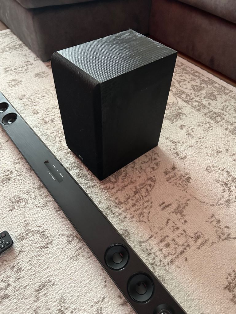 Lg sound bar with sub woofer