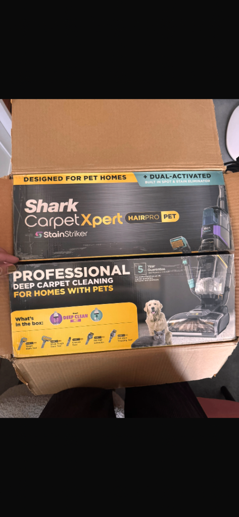 Shark CarpetXpert StainStriker Carpet Cleaner - As New