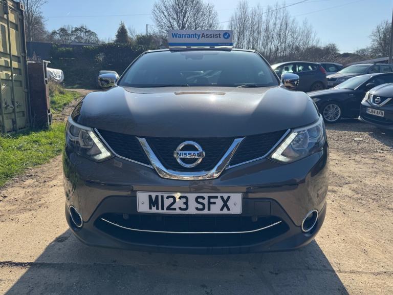 2014 Nissan Qashqai 1.5 dCi Acenta [Smart Vision Pack] 5dr HATCHBACK Diesel Manual