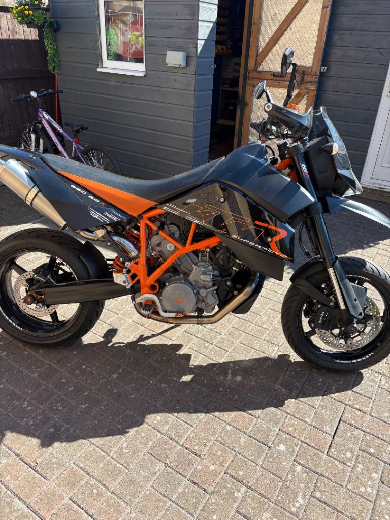 KTM, SUPERMOTO, 2009, 942 (cc)
