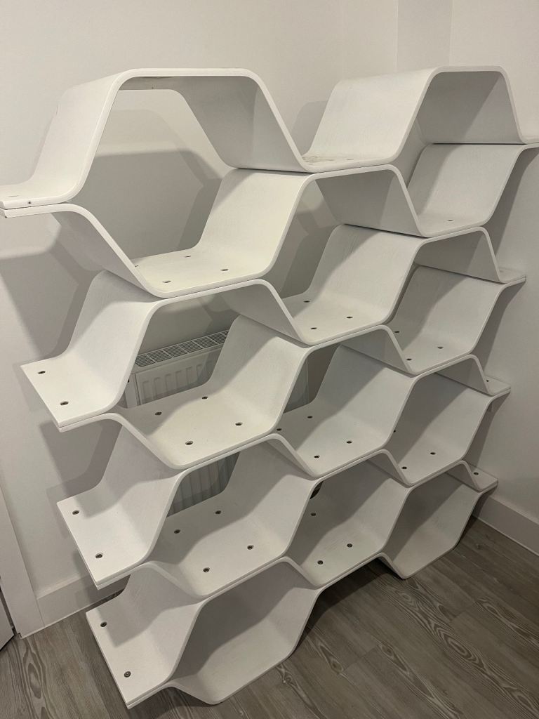 Shelving unit 