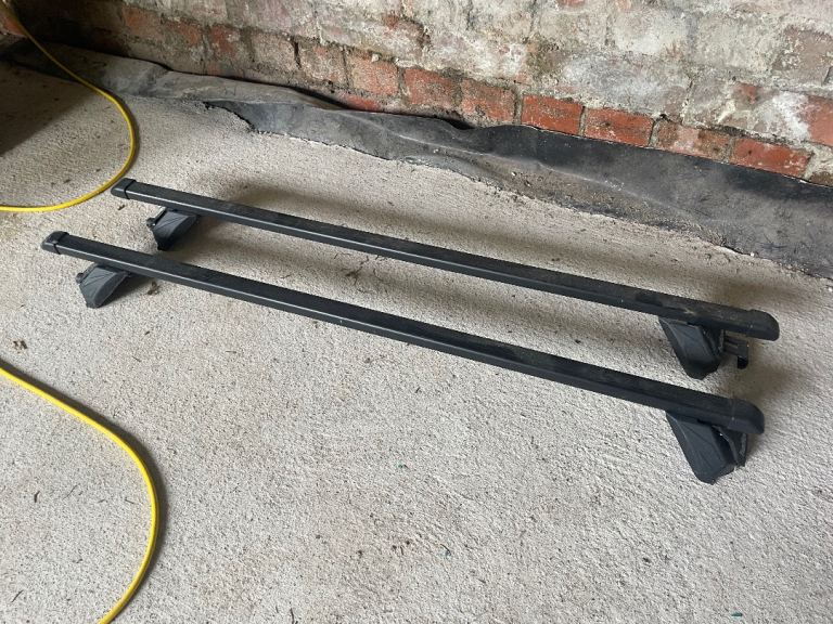 Halfords roof bars