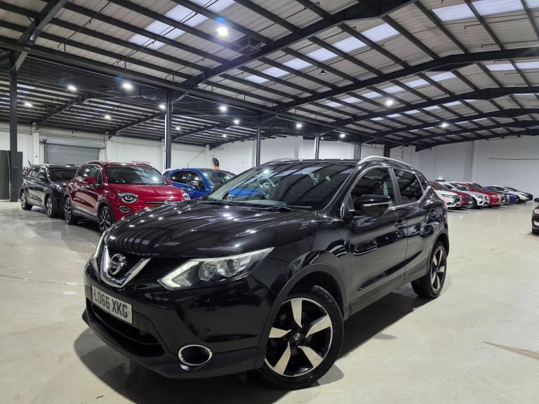 2016 Nissan Qashqai 1.2 DIG-T N-Connecta XTRON 2WD Euro 6 (s/s) 5dr HATCHBACK Petrol Automatic