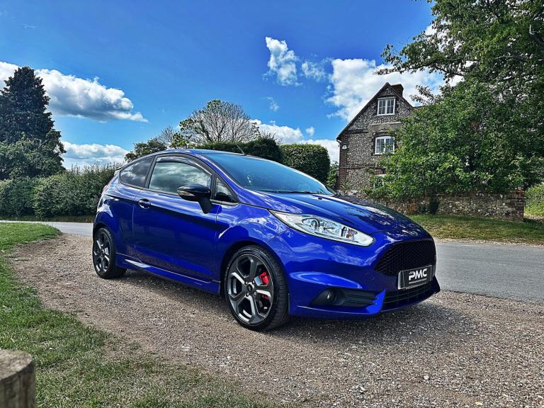 2016 Ford Fiesta 1.6 EcoBoost ST-2 3dr HATCHBACK Petrol Manual