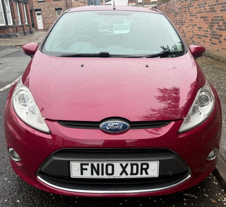 2010 Ford Fiesta 1.4 Zetec Petrol 5dr / not focus vauxhall corsa honda kia 5 door