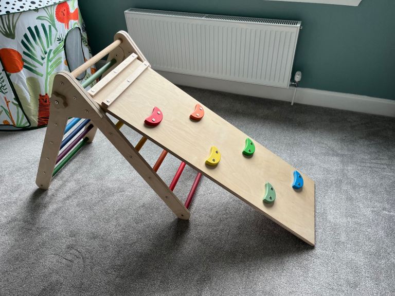 Wooden foldable Climbing Pikler Triangle, Rainbow climbing-slide ramp/rockwall.