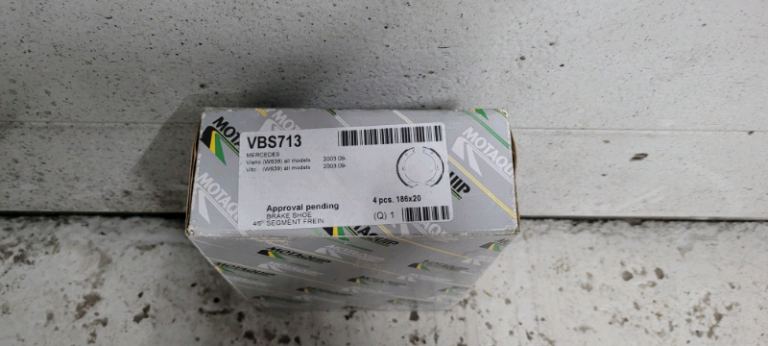Mercedes vito 639 viano 639 brake shoe