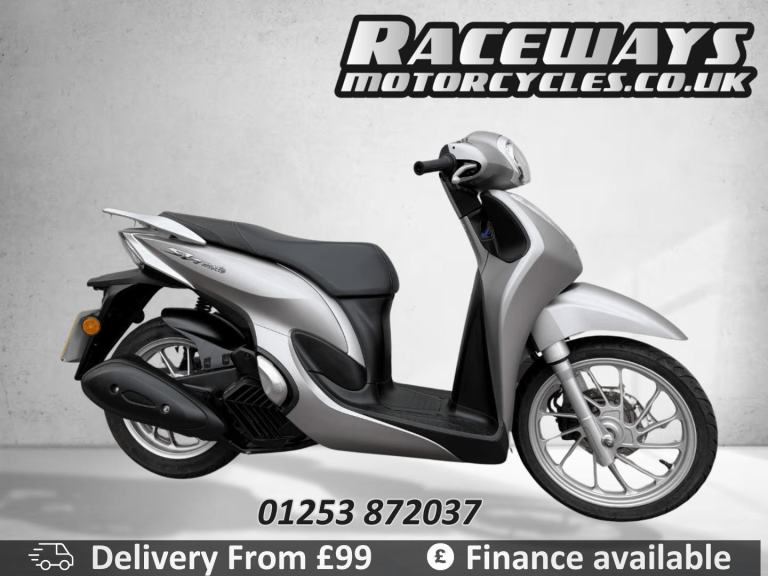 HONDA SH125 2023 23 REG 11,060 MILES SILVER USED MOTORCYCLE 125CC
