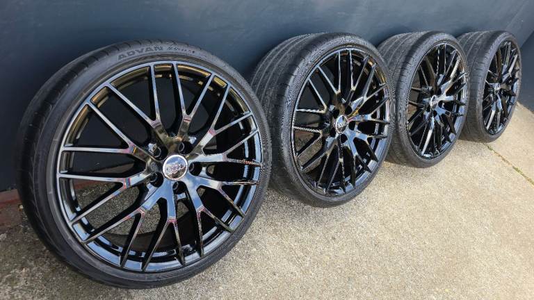 Genuine Audi TTRS Forged 20" Alloy Wheels TTS TT 8S0601025S Piano Black