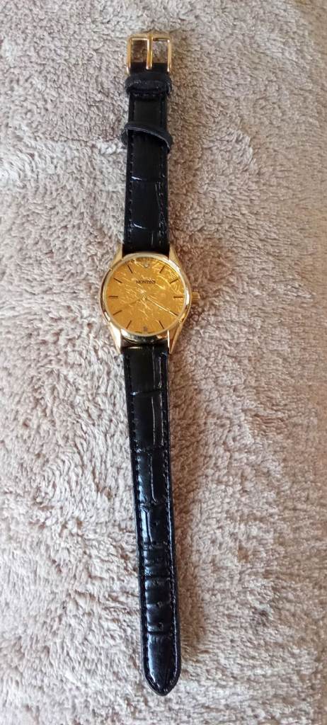 Ladies gold watch 