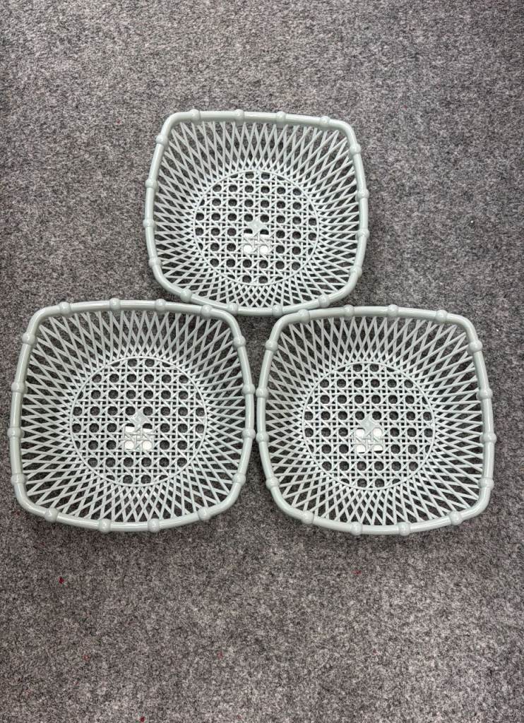 Set of 3 Square Plastic Storage Baskets – Grey Lattice Design